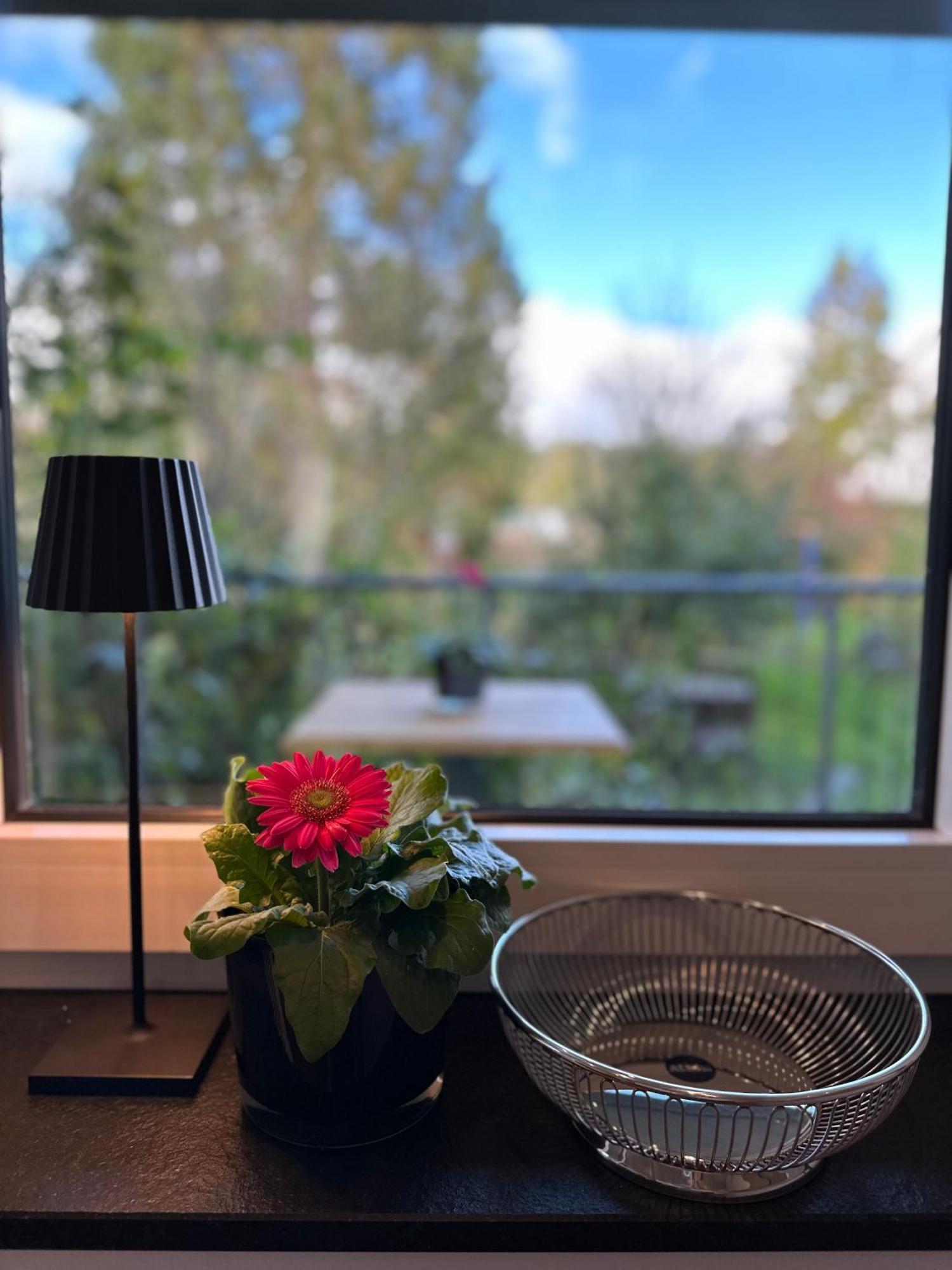 Apartment In Bad Wilhelmshoehe Mit Grossem Balkon Im Gruenen Und Kostenfreien Parkplaetzen Kassel Exteriér fotografie